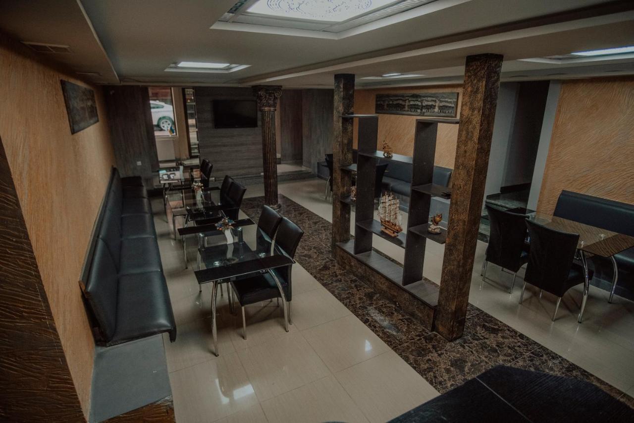 Discovery Hotel Кутаиси Екстериор снимка